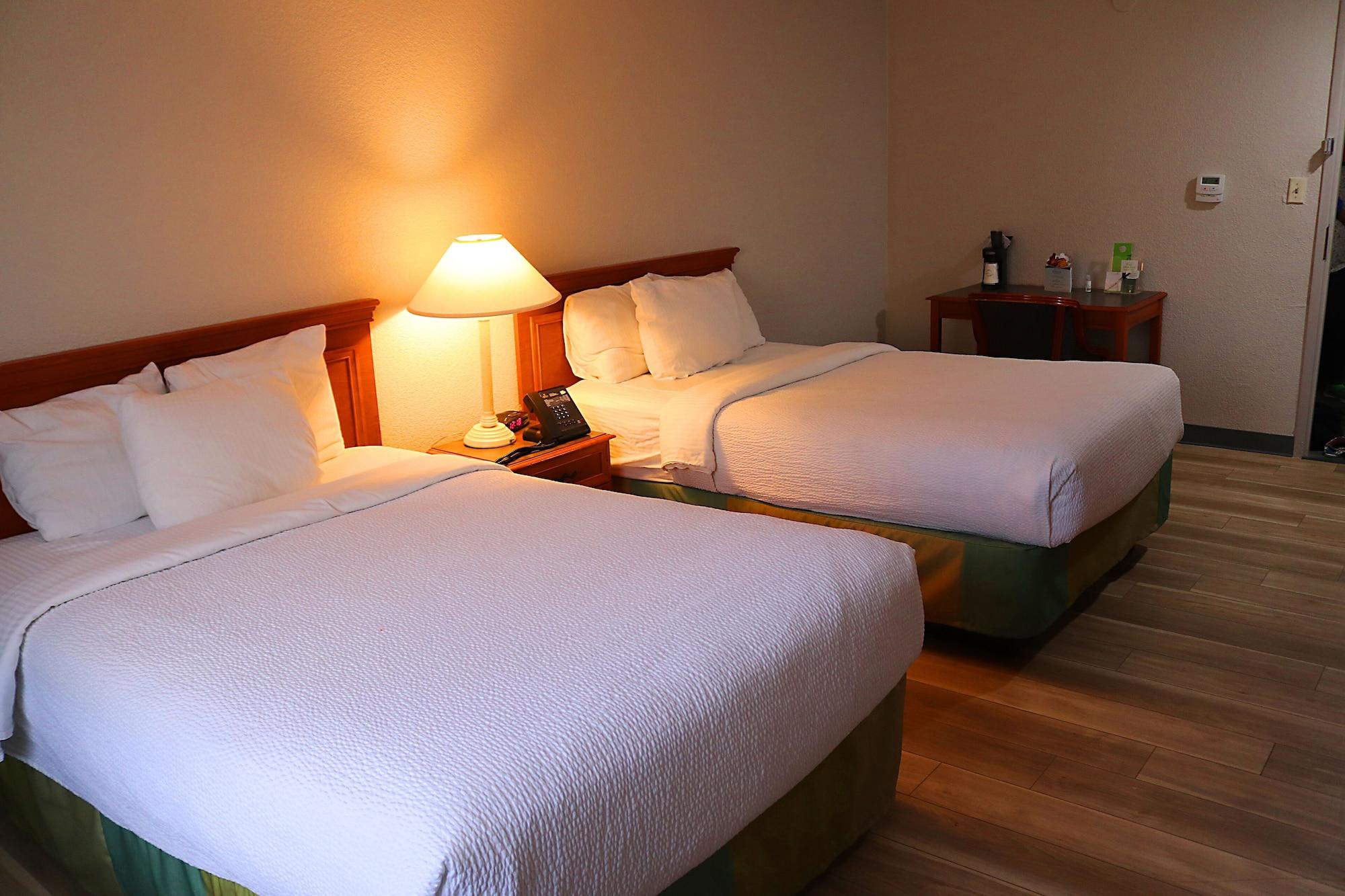 La Quinta Inn By Wyndham Columbus Airport Area Bagian luar foto