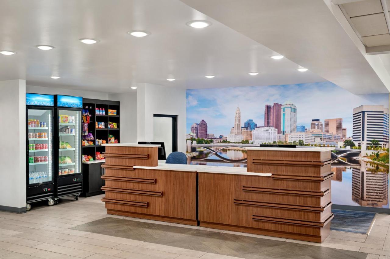 La Quinta Inn By Wyndham Columbus Airport Area Bagian luar foto